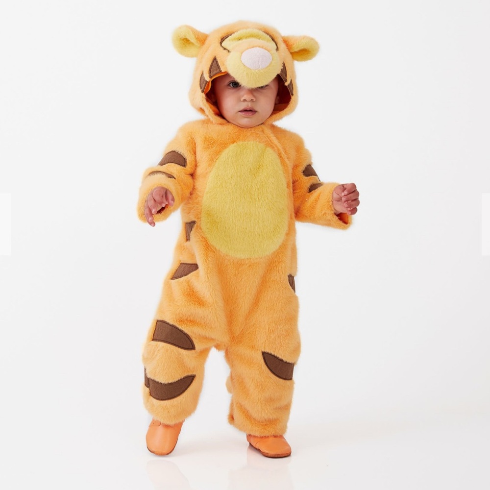 Adorable Pottery Barn Kids Tigger One Piece Costume